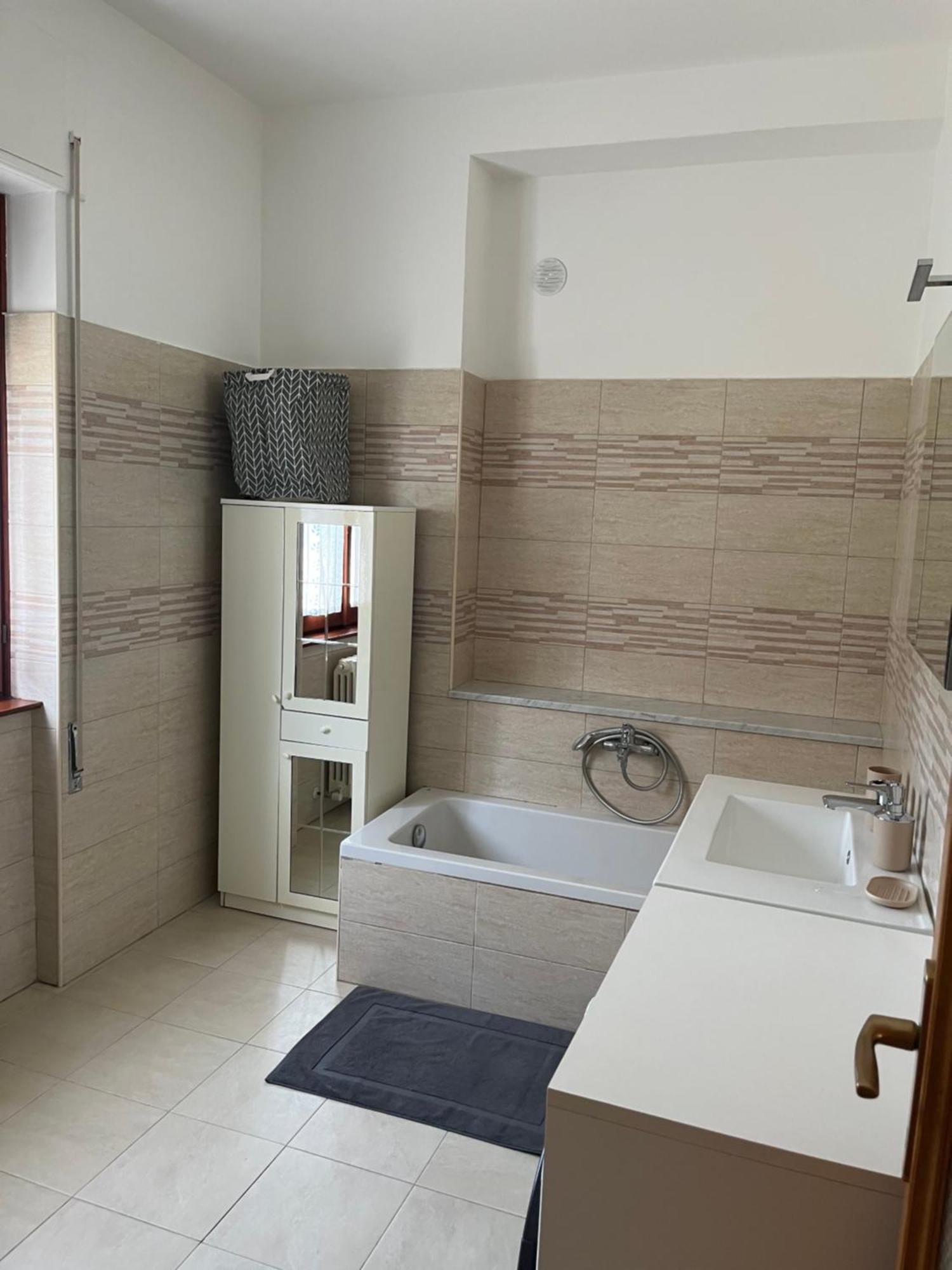 דירות בלאג'יו Casa Del Faggio Rosso מראה חיצוני תמונה